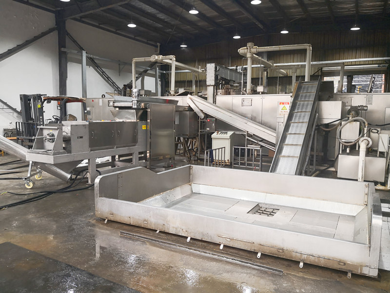 餐廚垃圾處理設備出來有機肥料生產線